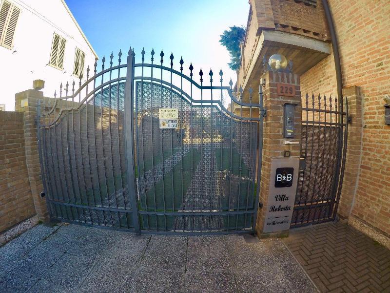 Villa Oasi Ferrara Exteriör bild