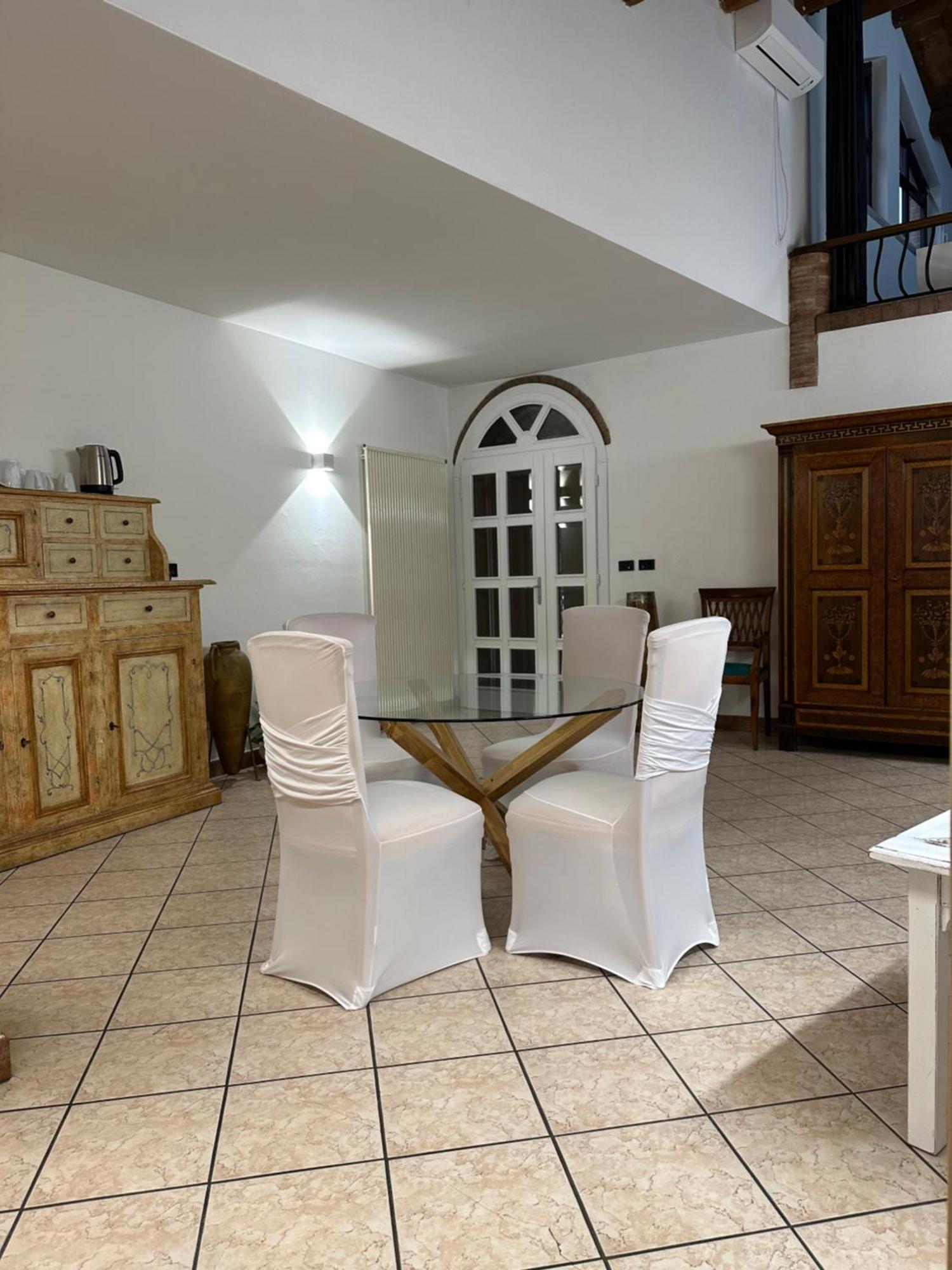 Villa Oasi Ferrara Exteriör bild