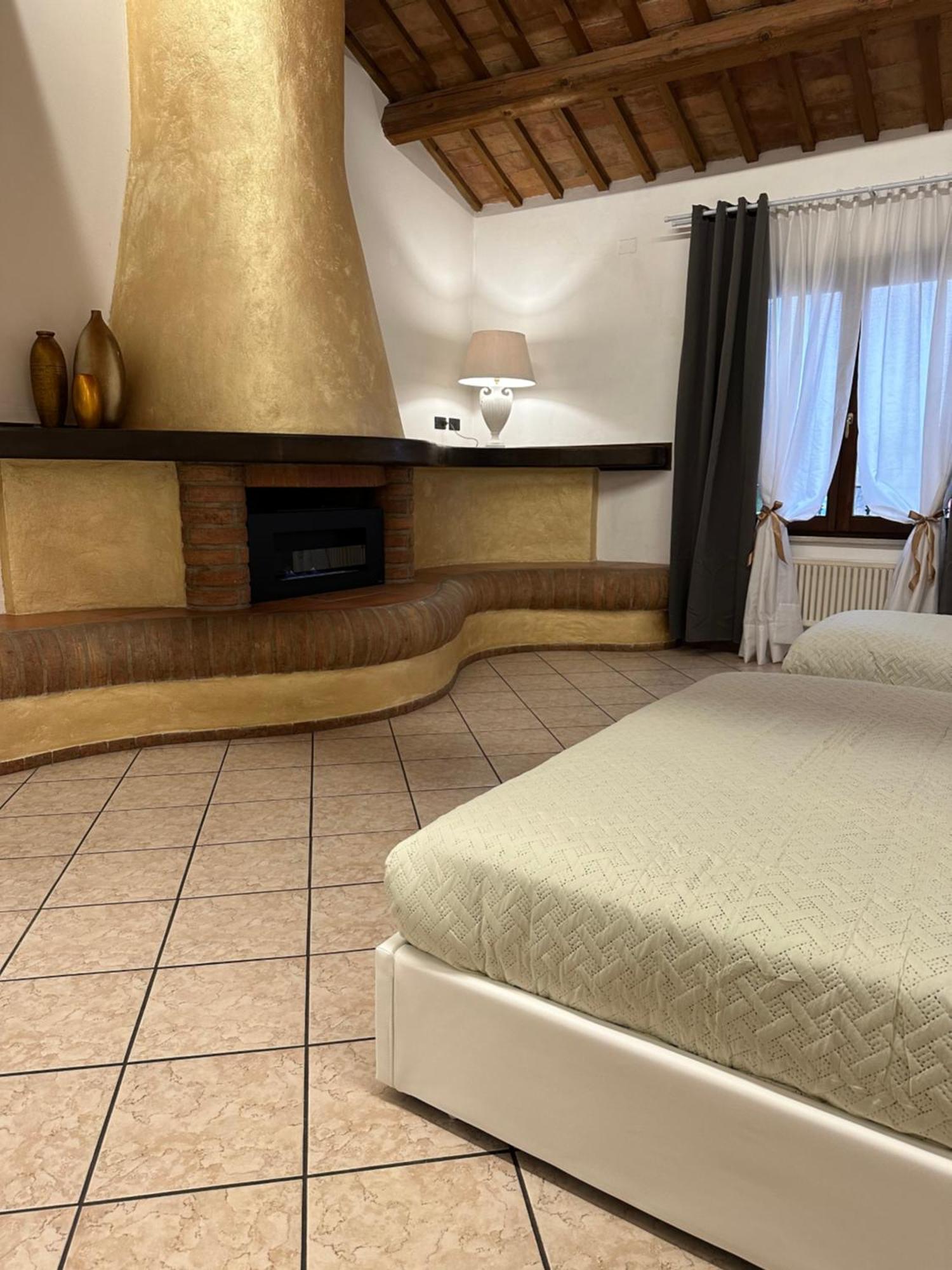 Villa Oasi Ferrara Exteriör bild