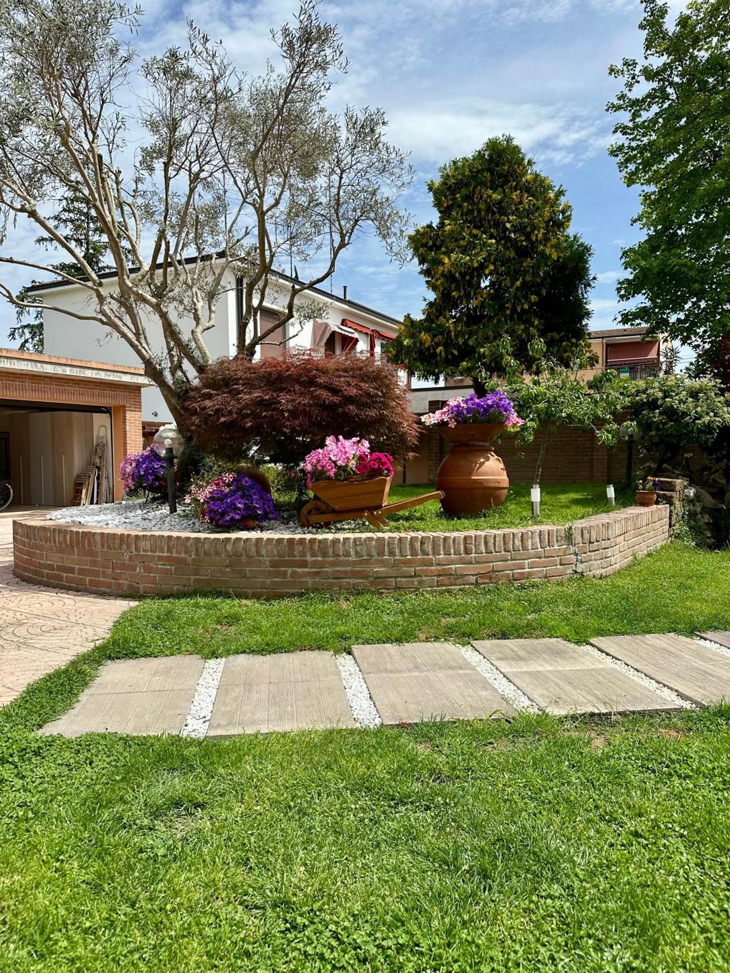 Villa Oasi Ferrara Exteriör bild